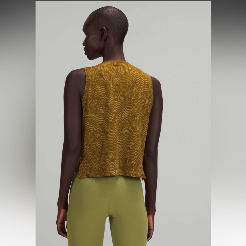Lululemon Train to Be Tank Top Ripple Wave Deep Artifact / Auric Gold - Picture 2 of 8
